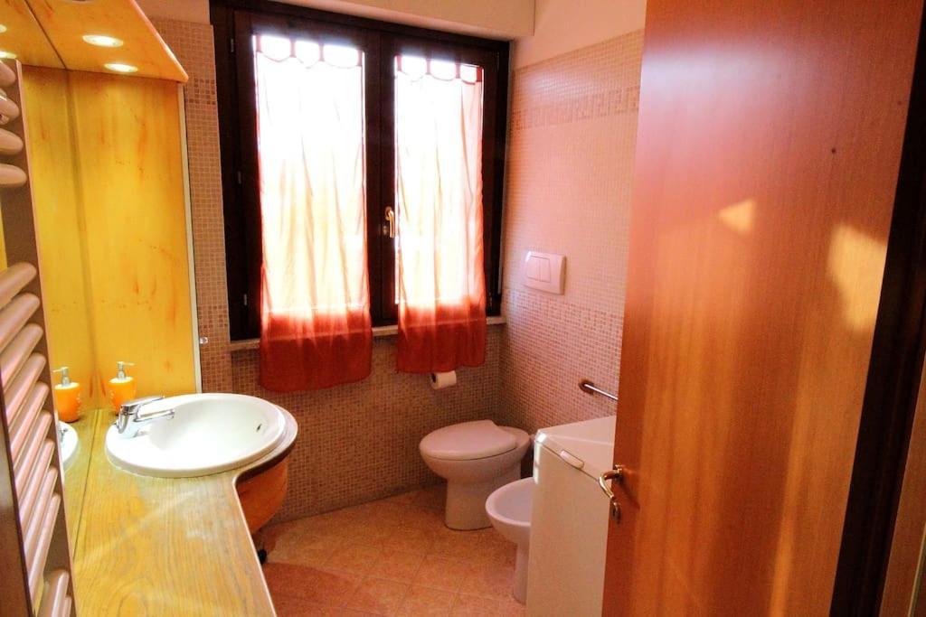 La Casa Di Sugar. Appartamento Intero Per 2 Ancona Exterior photo